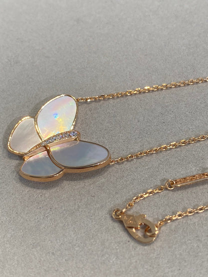[⭐Veyra]BUTTERFLY GOLD MOP DIAMOND NECKLACE
