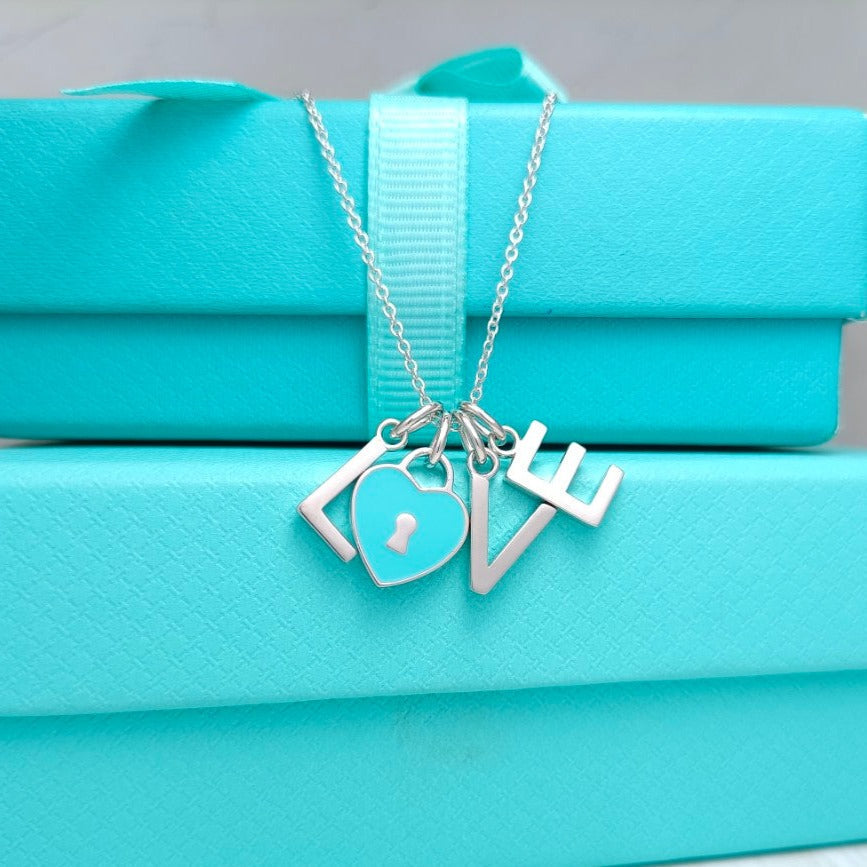 [⭐Veyra Jewels]LOVE TEXT PEDANT NECKLACE