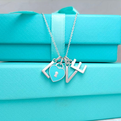 [⭐Veyra Jewels]LOVE TEXT PEDANT NECKLACE