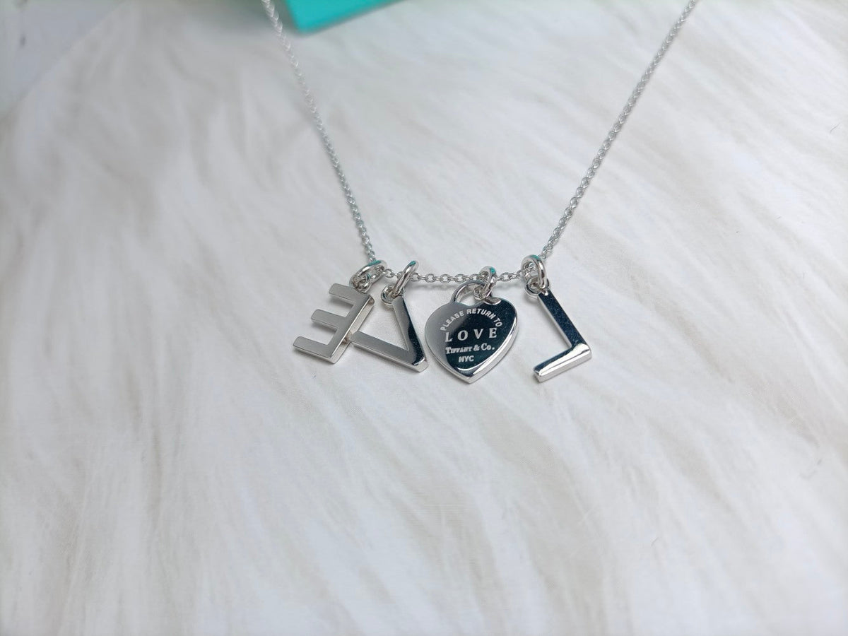 [⭐Veyra Jewels]LOVE TEXT PEDANT NECKLACE