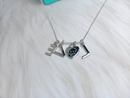 [⭐Veyra Jewels]LOVE TEXT PEDANT NECKLACE