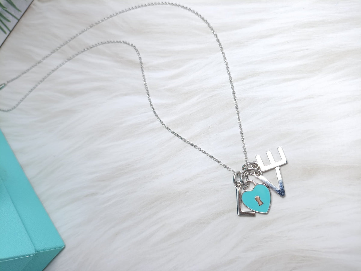 [⭐Veyra Jewels]LOVE TEXT PEDANT NECKLACE