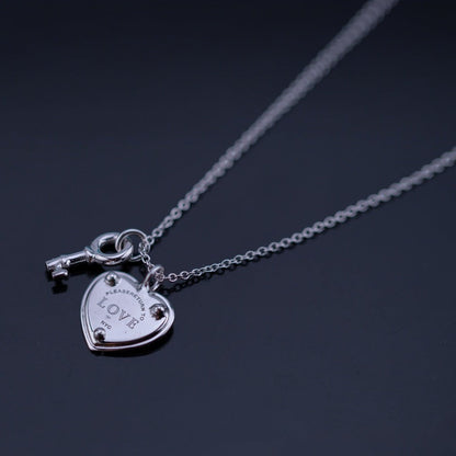 [⭐Veyra Jewels]KEY AND HEART SILVER NECKLACE