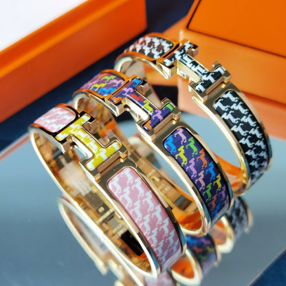 [⭐Veyra]H HORSE BRACELET 12MM
