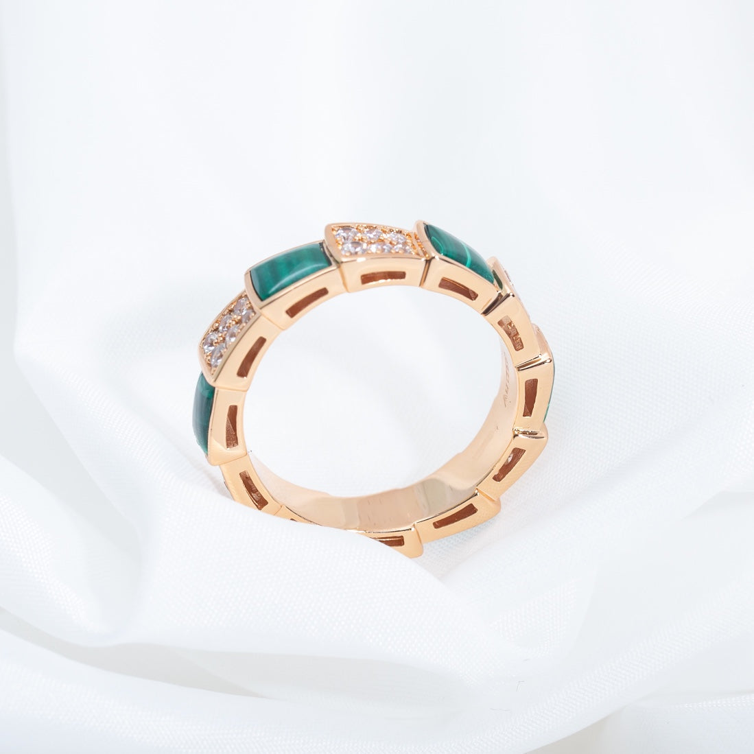 [⭐Veyra]SERPENTI RING PINK GOLD MALACHITE DIAMOND PAVED 4MM
