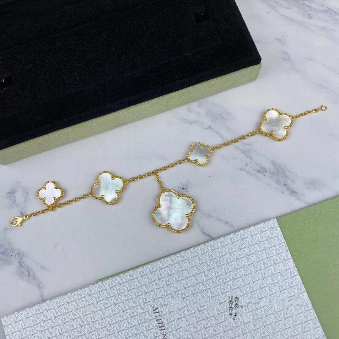 [⭐Veyra]MAGIC CLOVER MOP GOLD BRACELET 5 MOTIFS