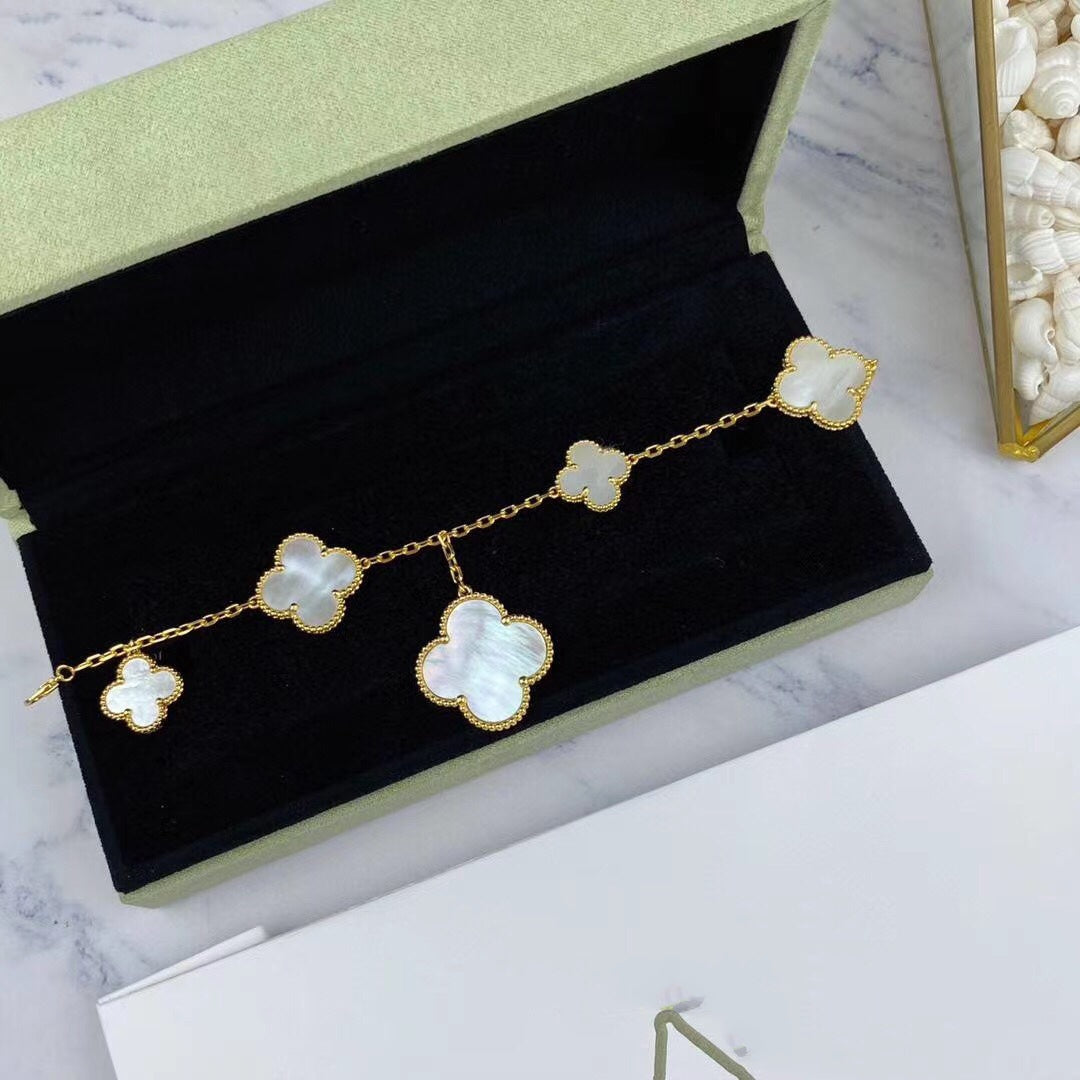 [⭐Veyra]MAGIC CLOVER MOP GOLD BRACELET 5 MOTIFS