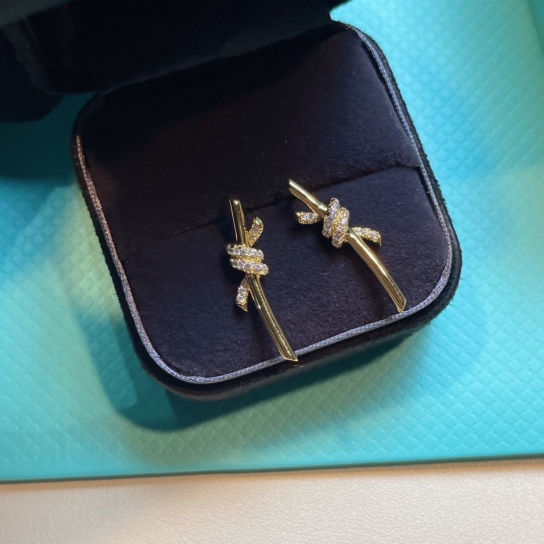 [⭐Veyra Jewels]KNOT EARRINGS GOLD DIAMOND