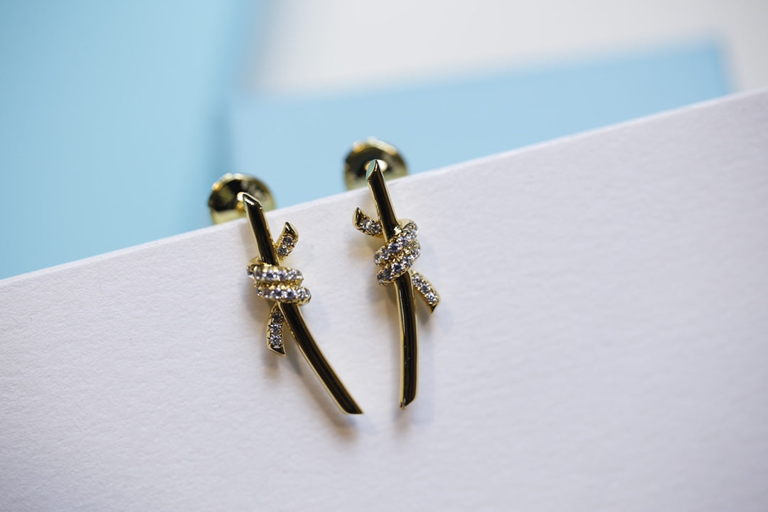 [⭐Veyra Jewels]KNOT EARRINGS GOLD DIAMOND