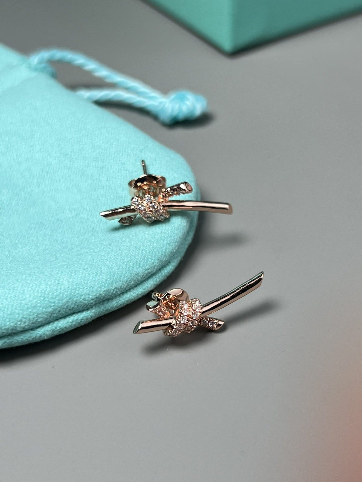 [⭐Veyra Jewels]KNOT EARRINGS PINK GOLD DIAMOND