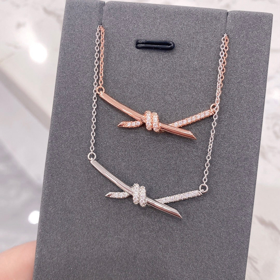 [⭐Veyra Jewels]KNOT NECKLACE DIAMONDS