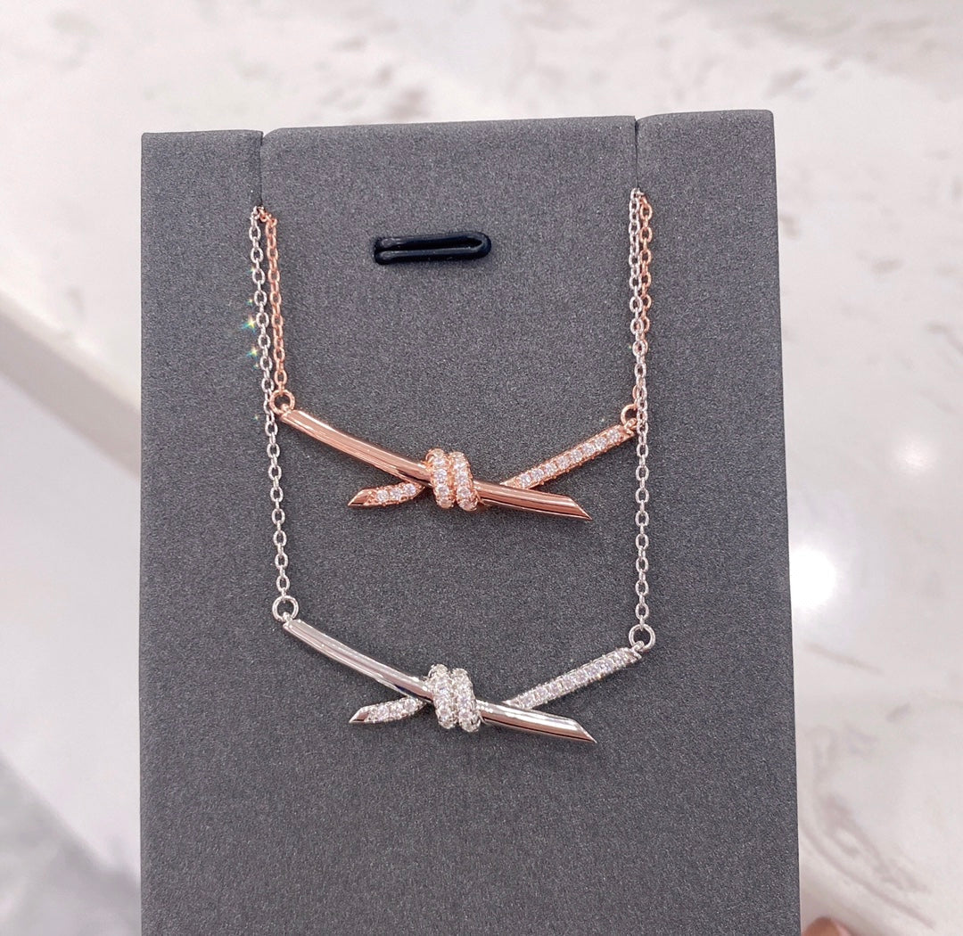 [⭐Veyra Jewels]KNOT NECKLACE DIAMONDS