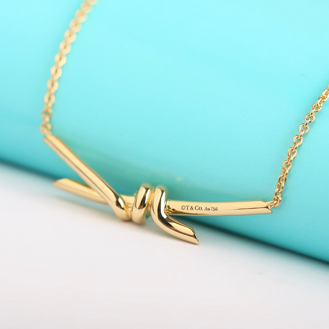 [⭐Veyra Jewels]KNOT NECKLACE GOLD