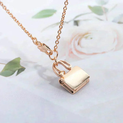 [⭐Veyra]AMULETTE PEDANT ROSE GOLD NECKLACE
