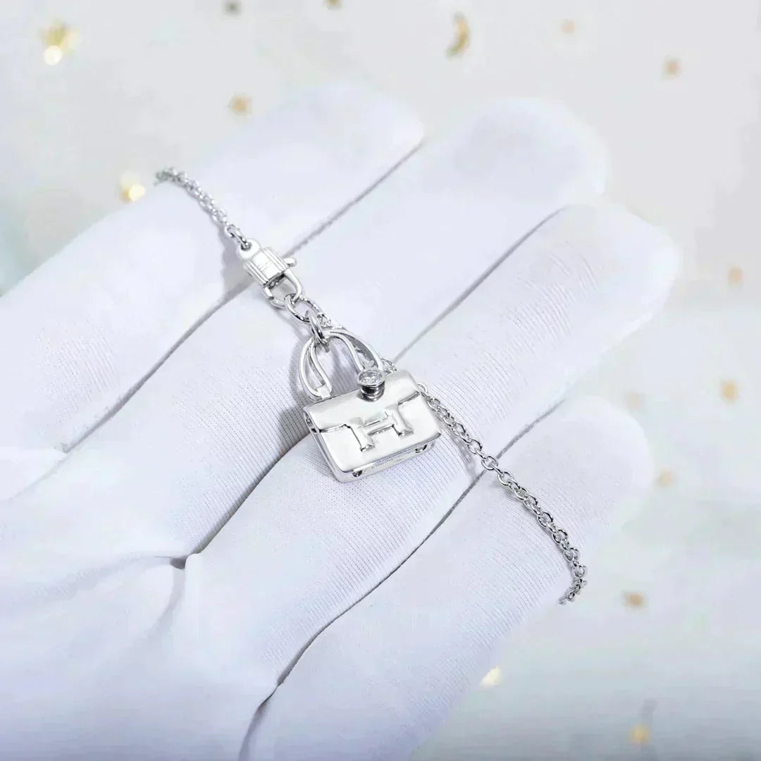 [⭐Veyra]AMULETTE PEDANT SILVER NECKLACE