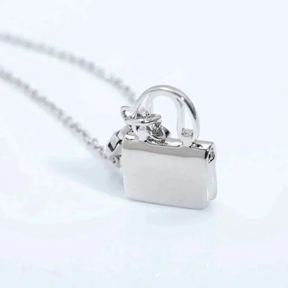 [⭐Veyra]AMULETTE PEDANT SILVER NECKLACE