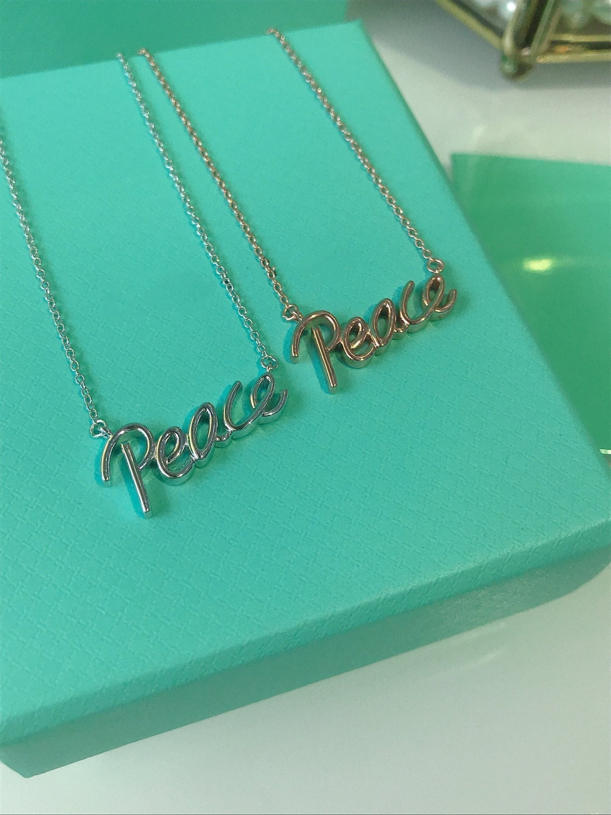 [⭐Veyra Jewels]PEACE TEXT PEDANT NECKLACE