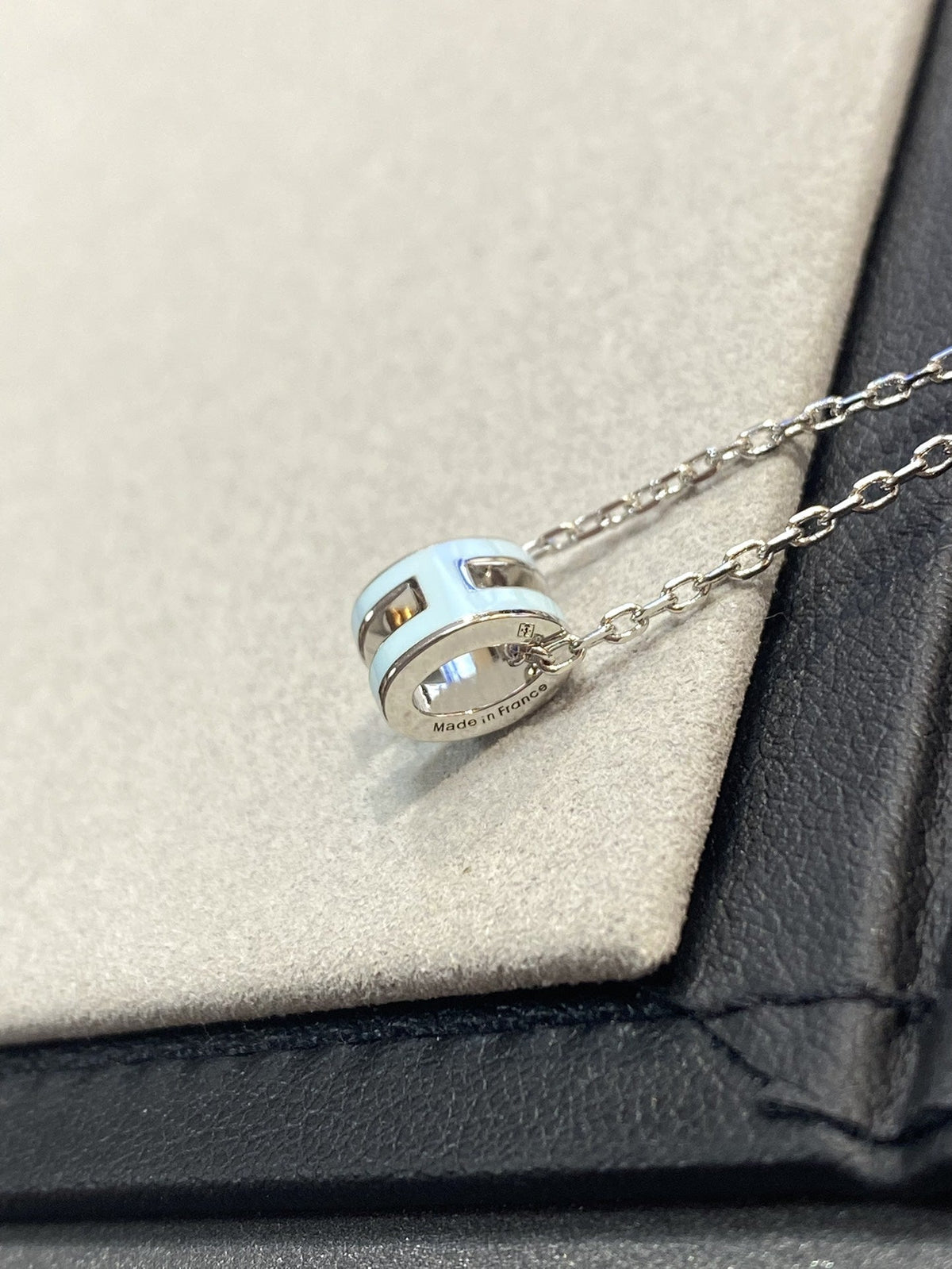 [⭐Veyra]POP H LIGHT BLUE NECKLACE