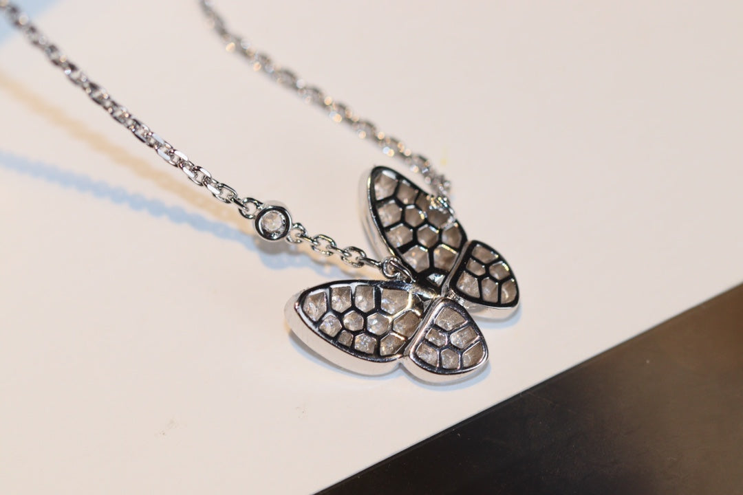 [⭐Veyra]BUTTERFLY DIAMOND NECKLACE