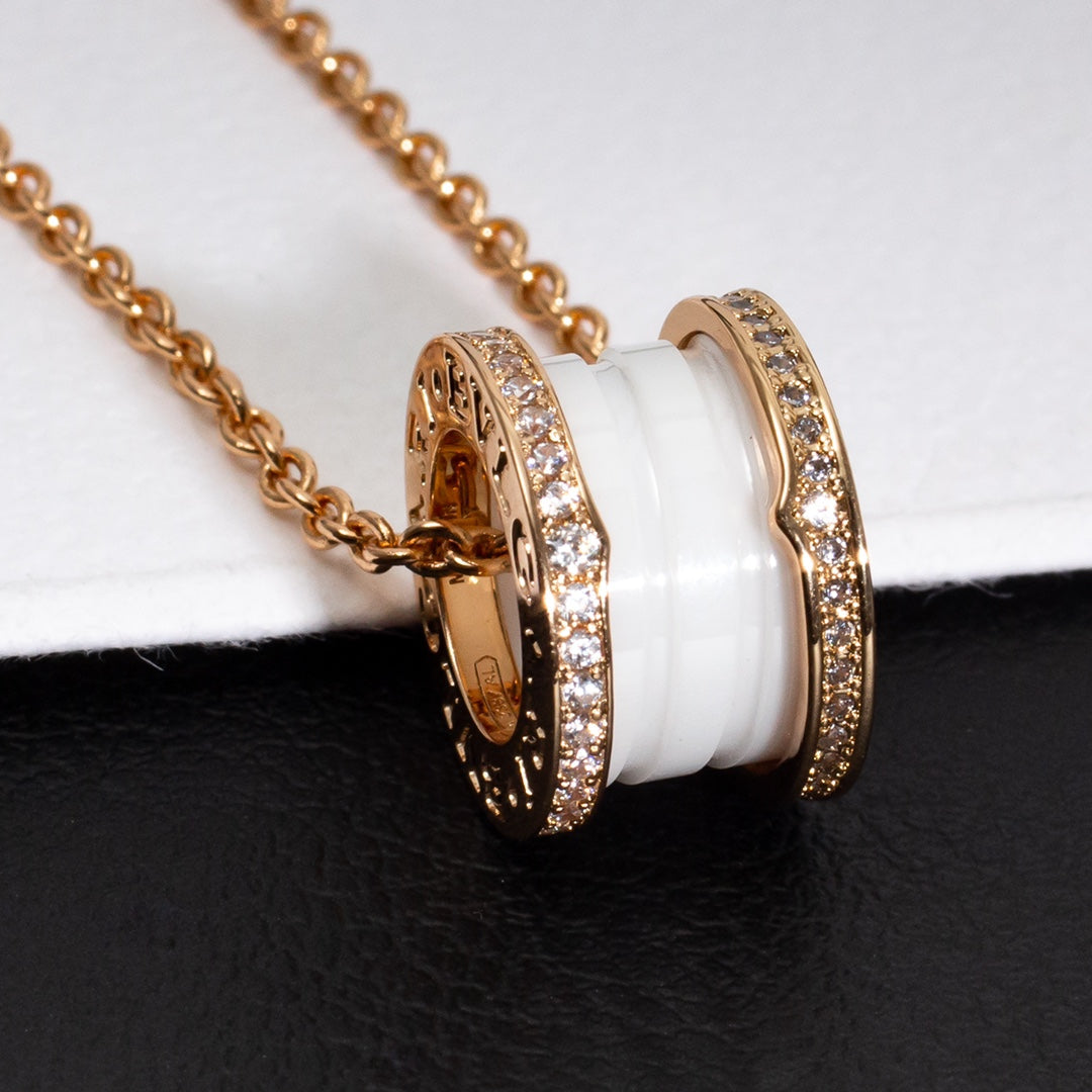 [⭐Veyra]ZERO 1 WHITE CERAMIC PINK GOLD DIAMOND NECKLACE