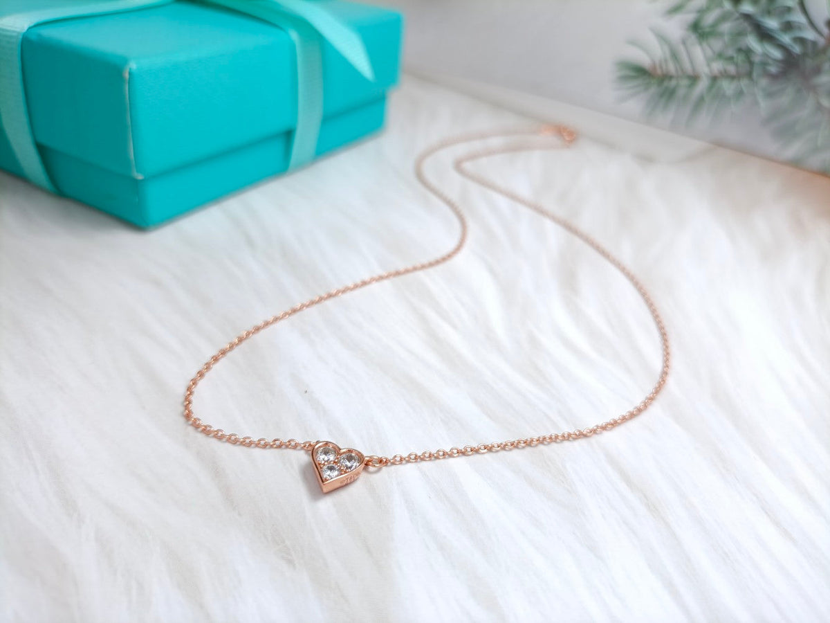 [⭐Veyra Jewels]HEART 3 DIAMONDS PEDANT NECKLACE