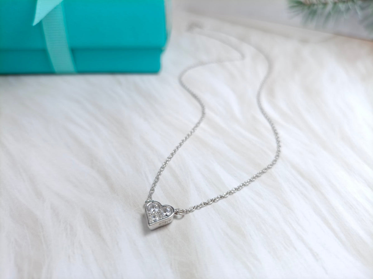 [⭐Veyra Jewels]HEART 3 DIAMONDS PEDANT NECKLACE