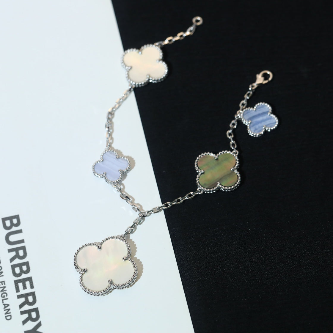 [⭐Veyra]CLOVER BRACELET 5 MOTIFS MOP CHALCEDONY SILVER
