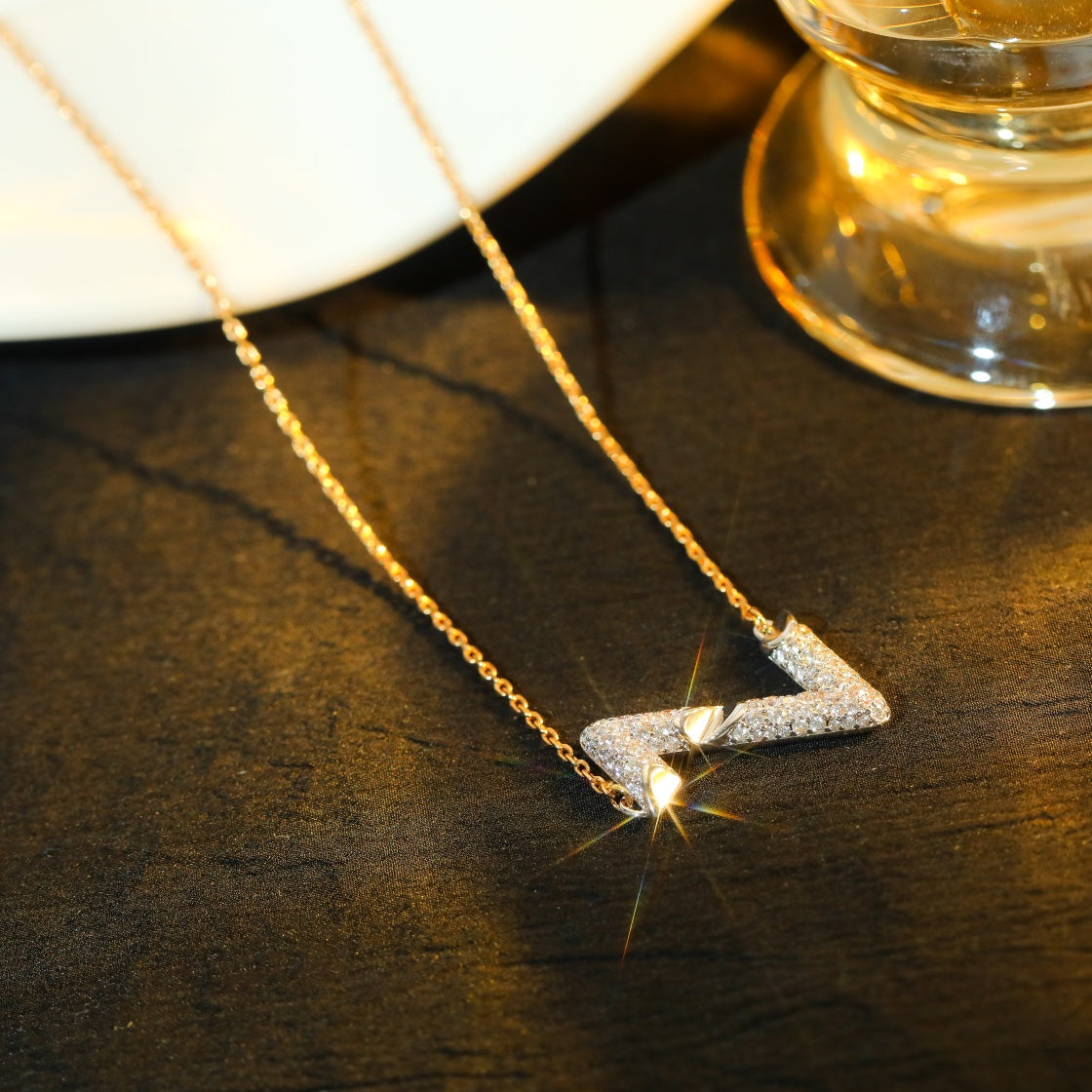 [⭐Veyra]VOLT SILVER DIAMOND PEDANT NECKLACE