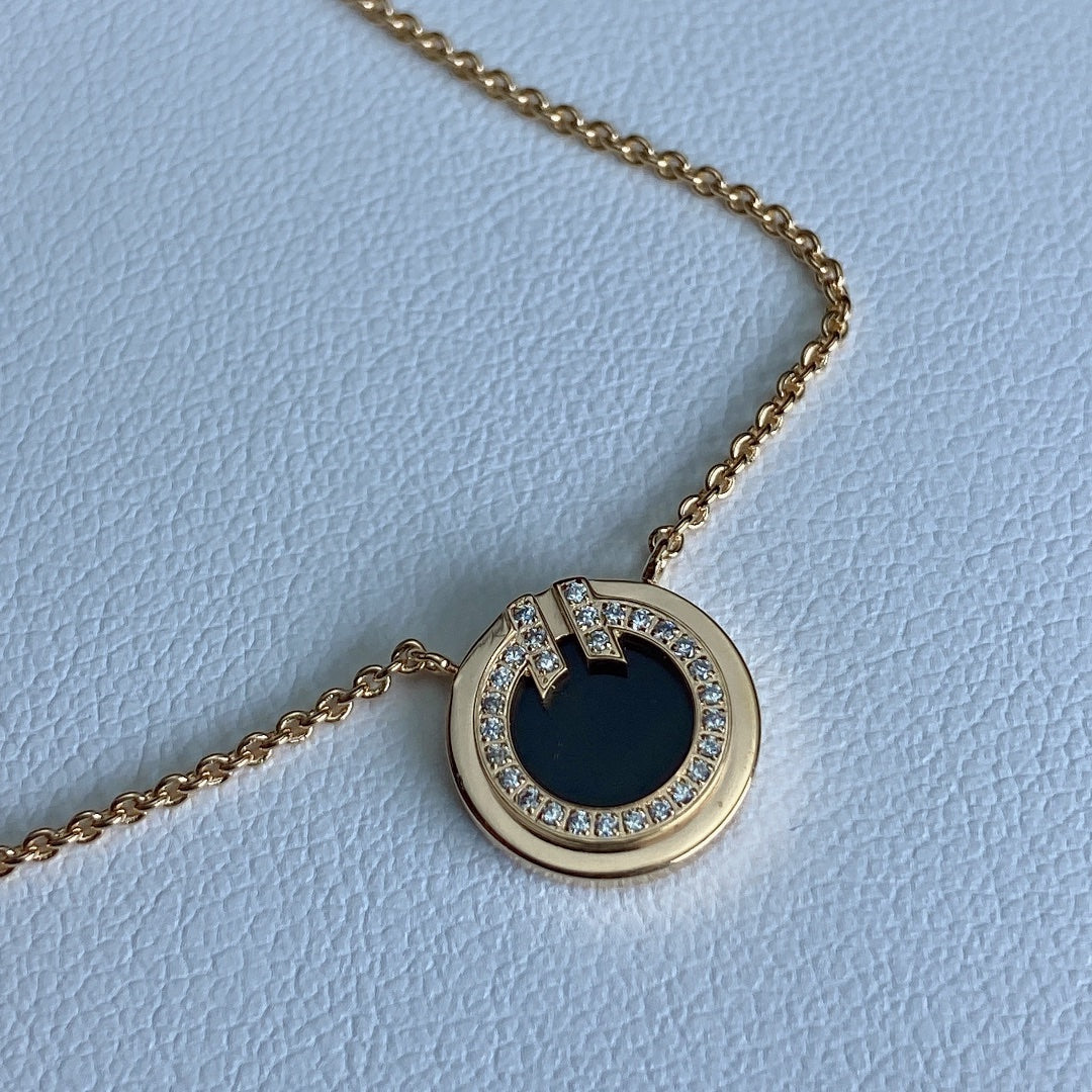 [⭐Veyra Jewels]T DIAMOND CIRCLE PEDANT NECKLACE