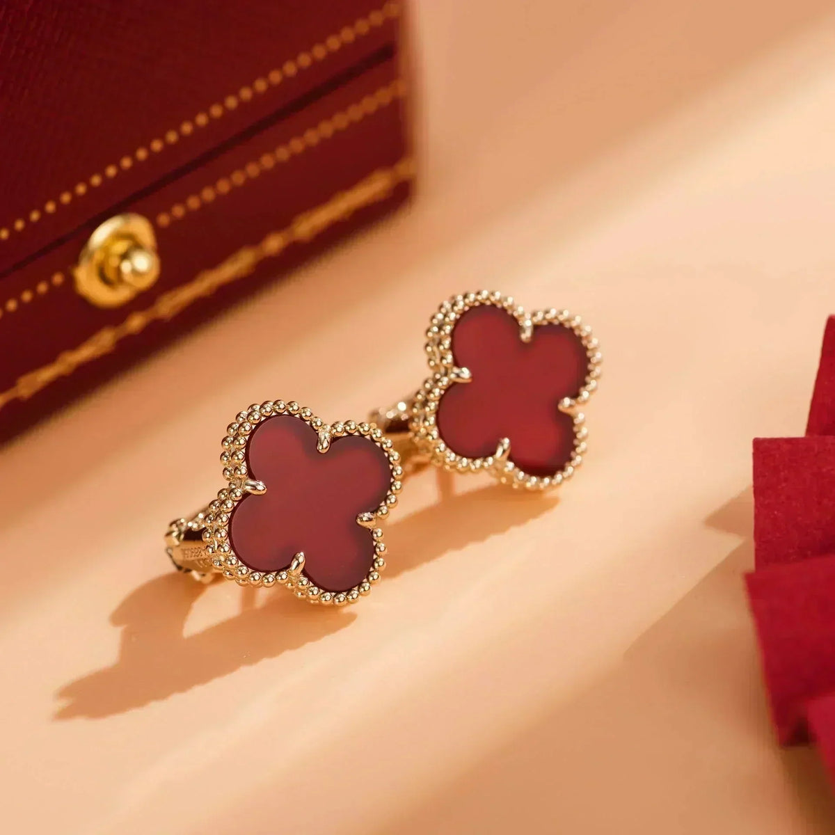 [⭐Veyra]CLOVER MEDIUM 1 MOTIFS CARNELIAN  EARRINGS