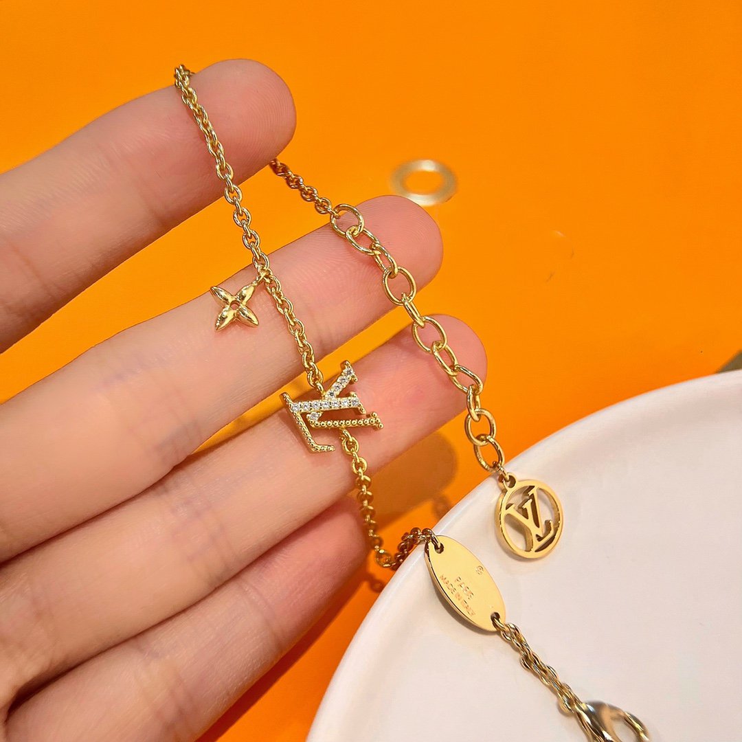 [⭐Veyra]LOGO STAR MOTIF GOLD BRACELET