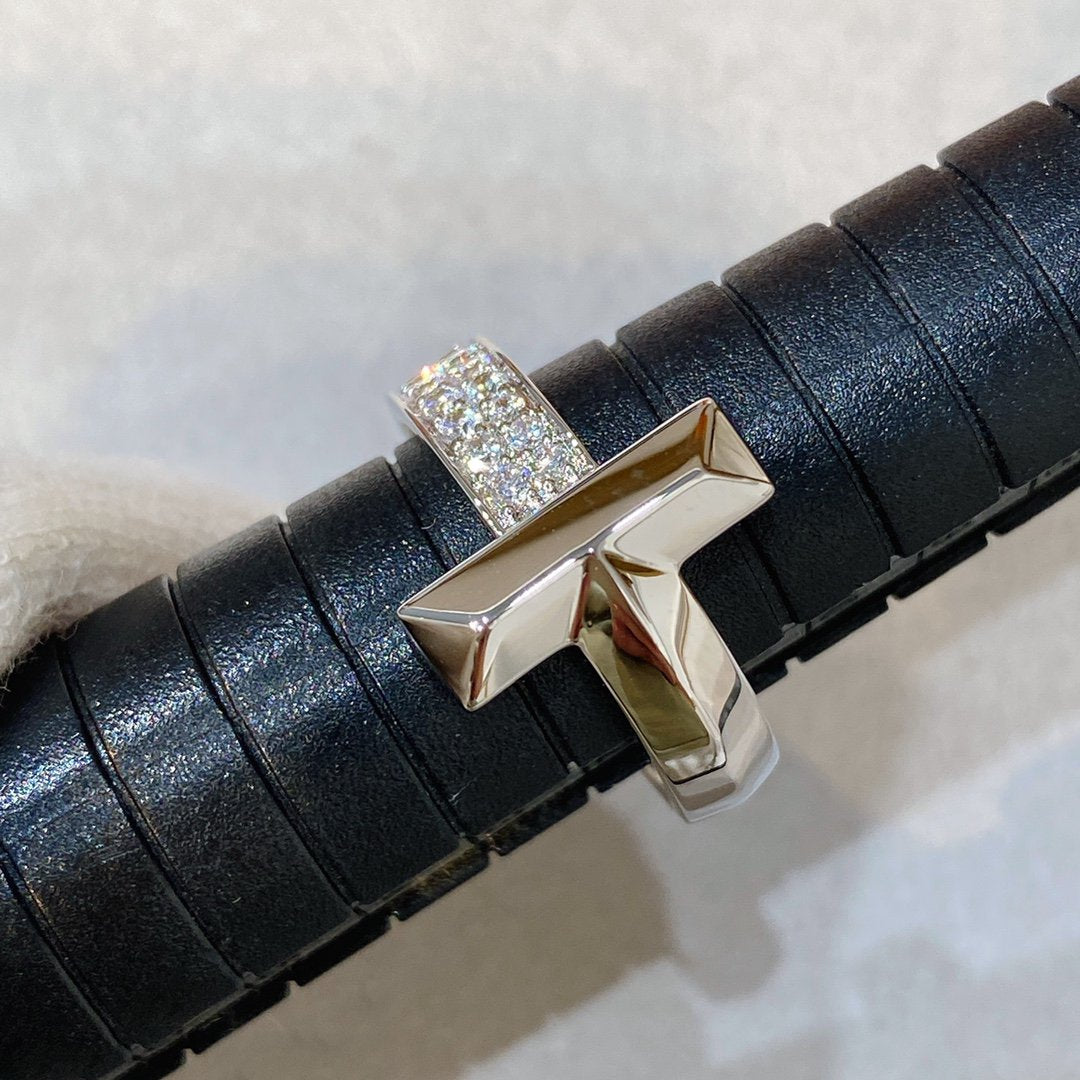 [⭐Veyra Jewels]T WIRE MEDIUM DIAMOND RING