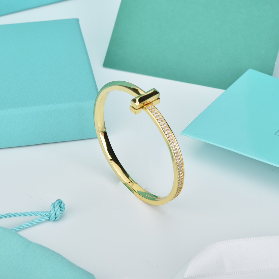 [⭐Veyra Jewels]WIDE DIAMONDS HINGED BANGLE