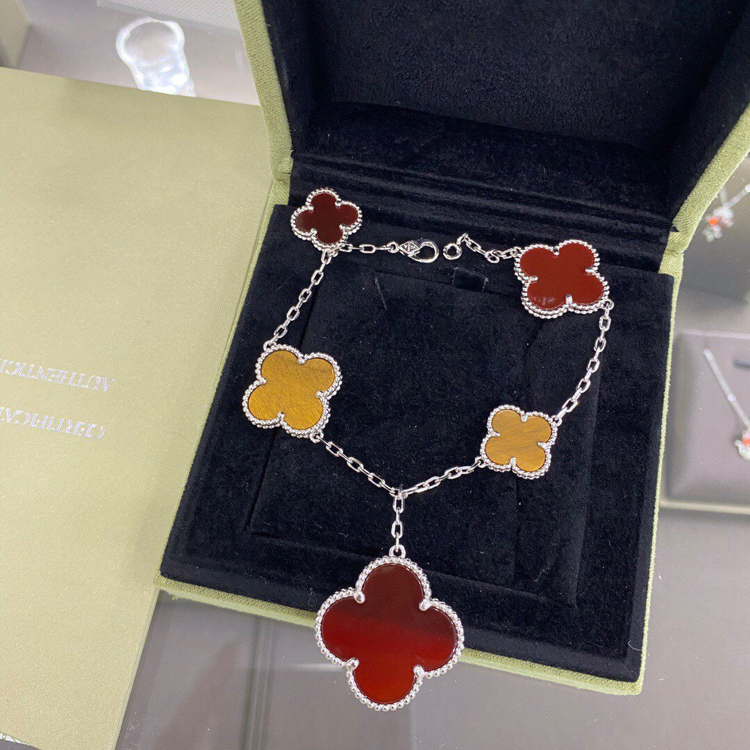 [⭐Veyra]CLOVER 5 MOTIFS SIVLER CARNELIAN TIGER EYE BRACELET
