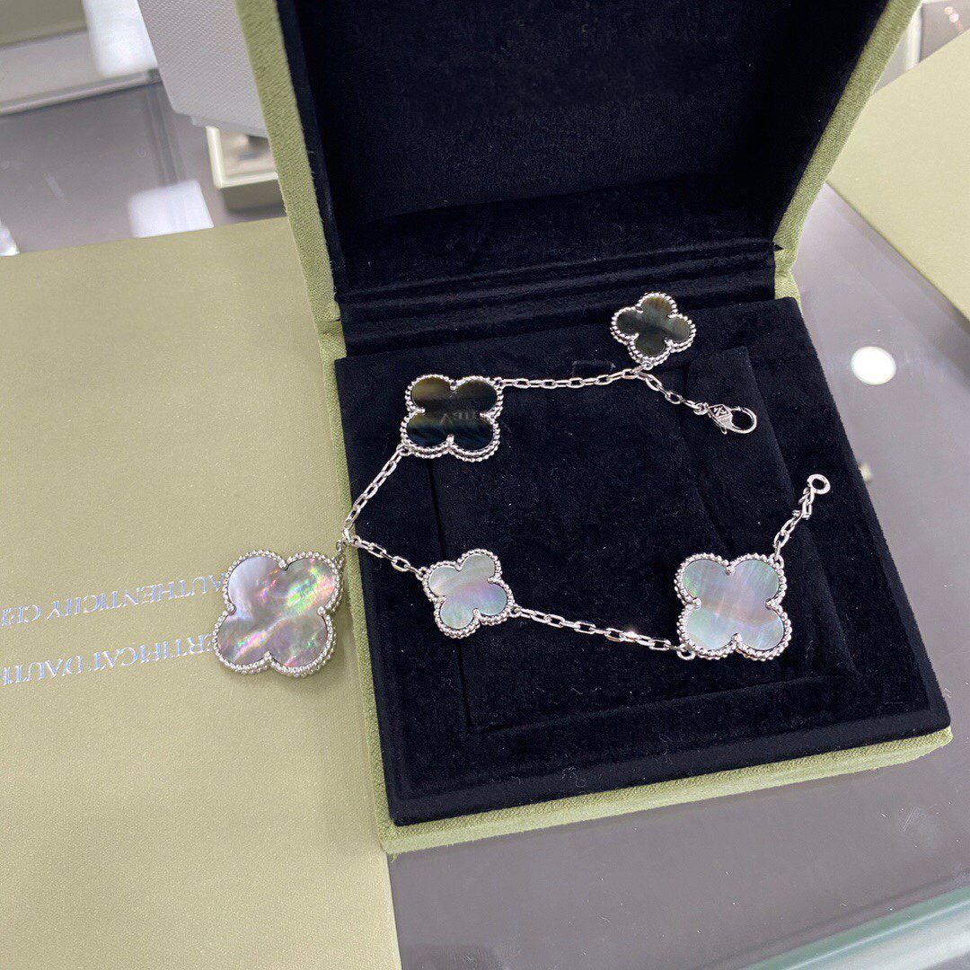 [⭐Veyra]CLOVER 5 MOTIFS SIVLER DARK MOP BRACELET