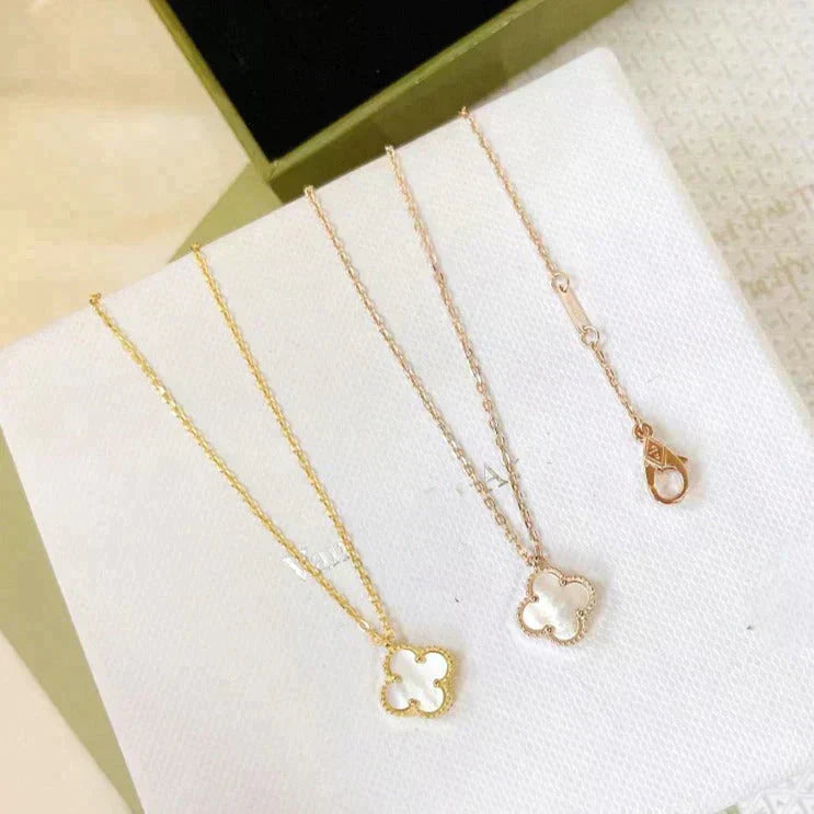 [⭐Veyra]CLOVER MINI 9.5MM WHITE MOTHER-OF-PEARL NECKLACE