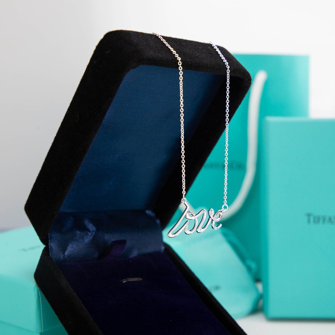 [⭐Veyra Jewels]PALOMA S GRAFFITI LOVE NECKLACE