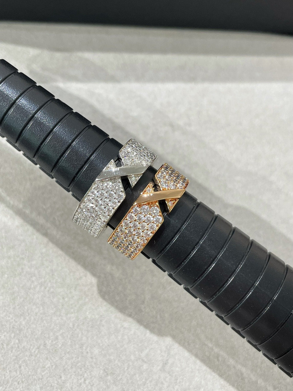 [⭐Veyra]LIENS EVIDENCE  DIAMOND PAVED RING