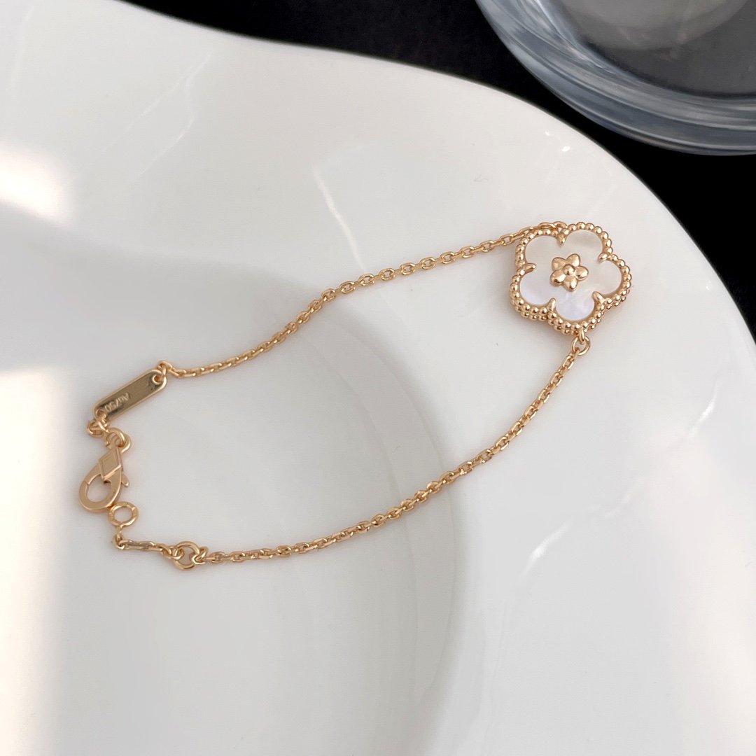 [⭐Veyra]Veyra SPRING ROSE GOLD MOP BRACELET