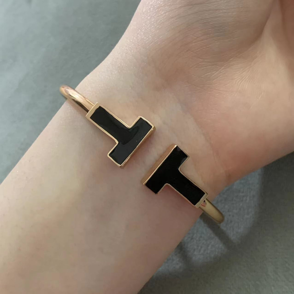[⭐Veyra Jewels]T WIDE ONYX OPEN BRACELET