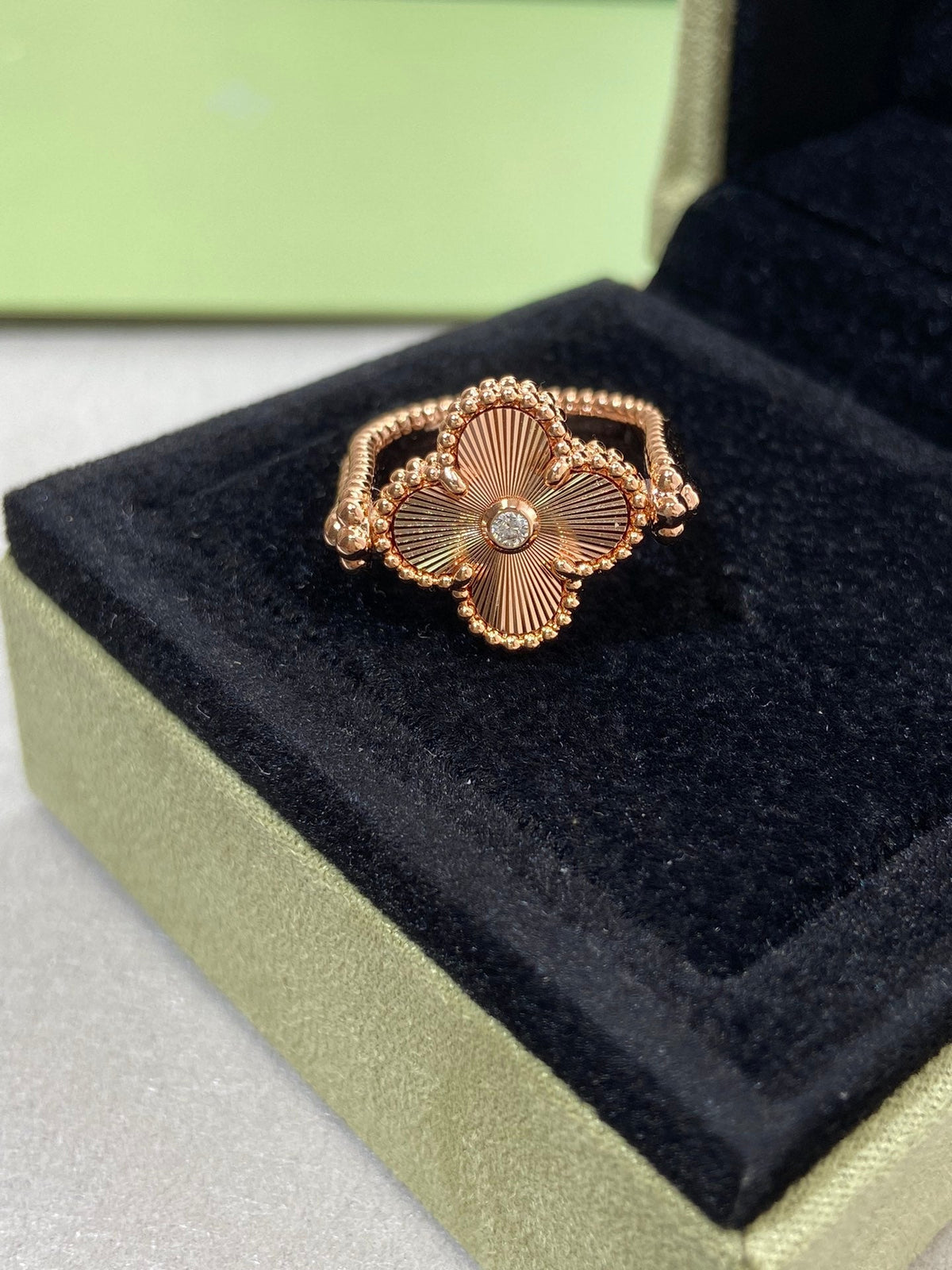 [⭐Veyra]CLOVER RIVERSIBLE ROSE GOLD RING
