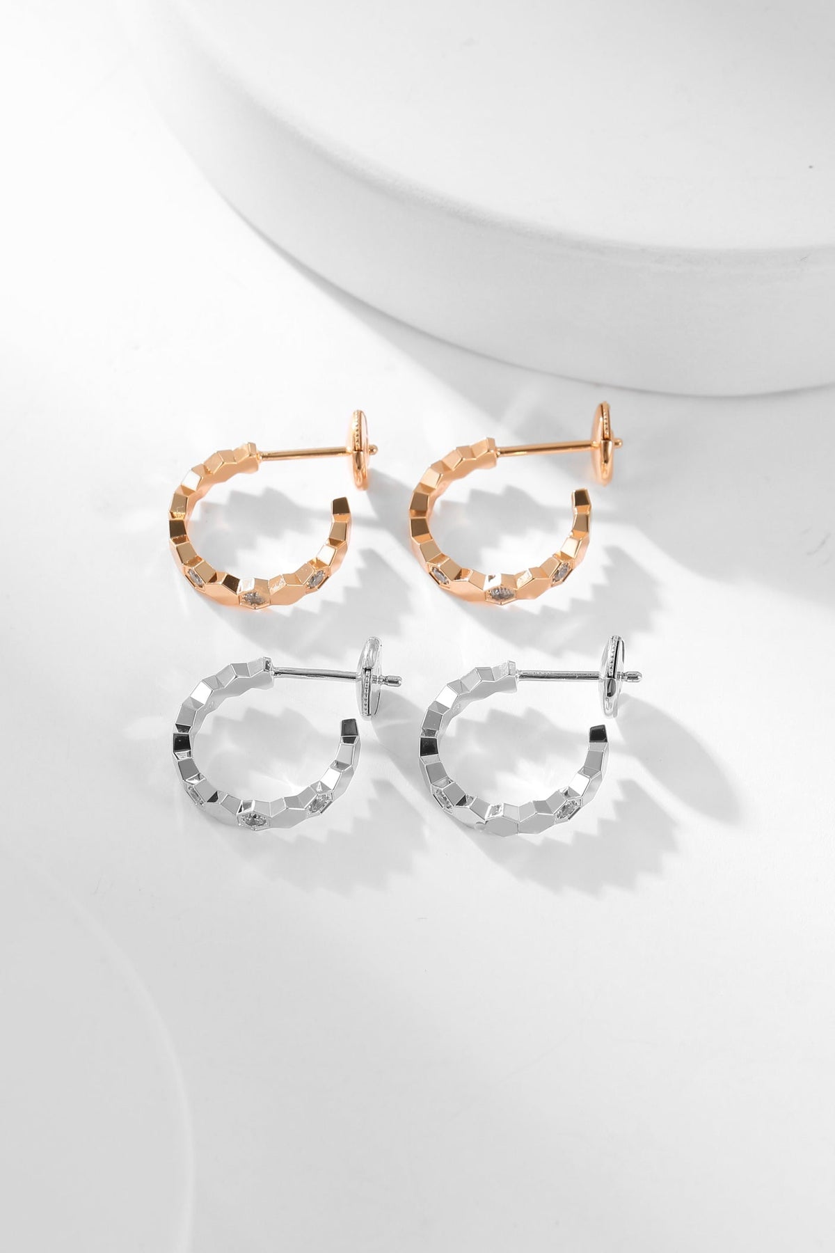 [⭐Veyra]BEE LOVE DIAMOND HOOP EARRINGS