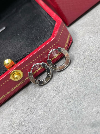 [⭐Veyra]LOVE MINI EARRINGS