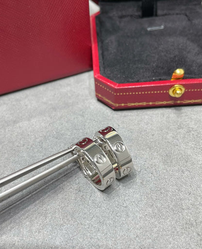 [⭐Veyra]LOVE 5.5MM EARRINGS