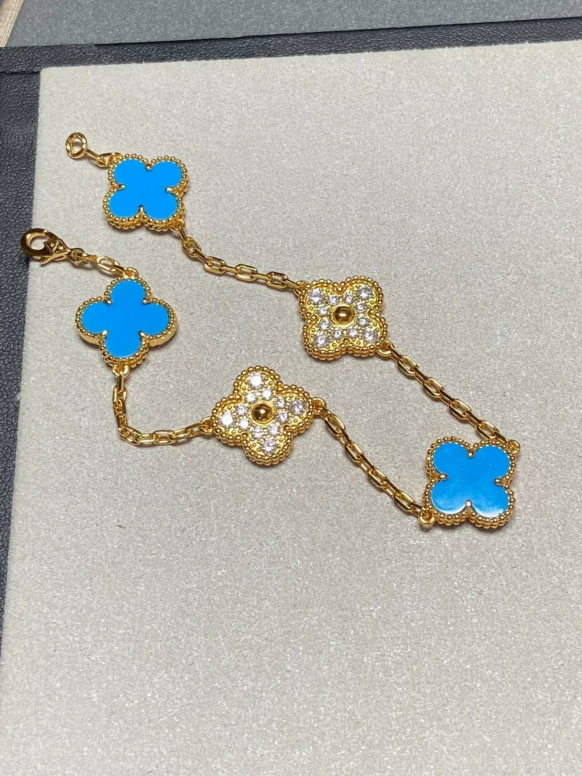[⭐Veyra] CLOVER 5 MOTIF BLUE AGATE BRACELET COLLECTION