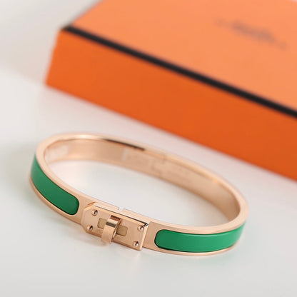 [⭐Veyra]HM KELLY GREEN BRACELET