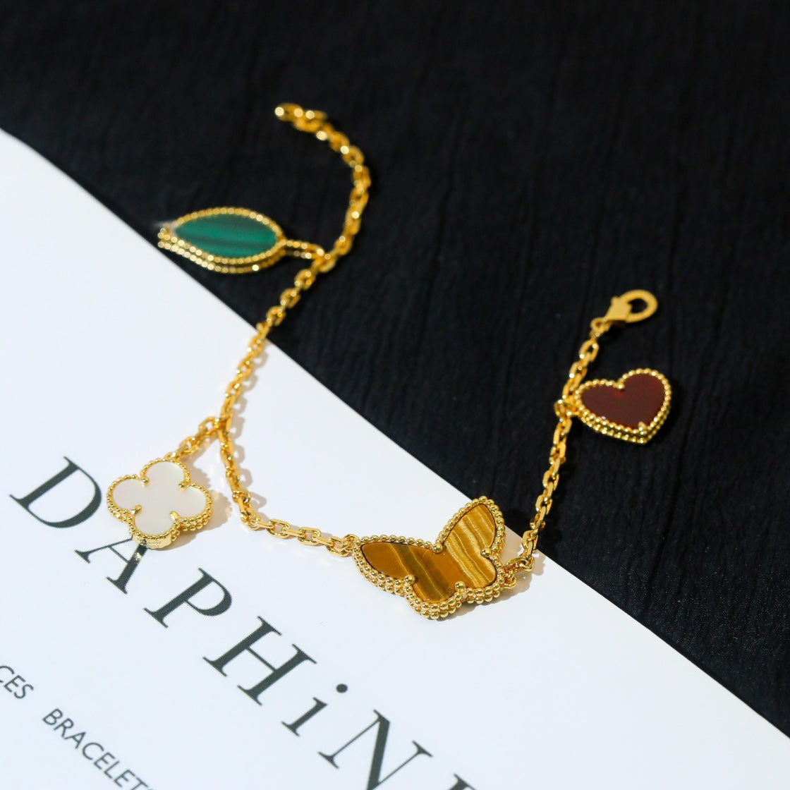[⭐Veyra]Veyra SPRING 5 MOTIF GOLD BRACELET