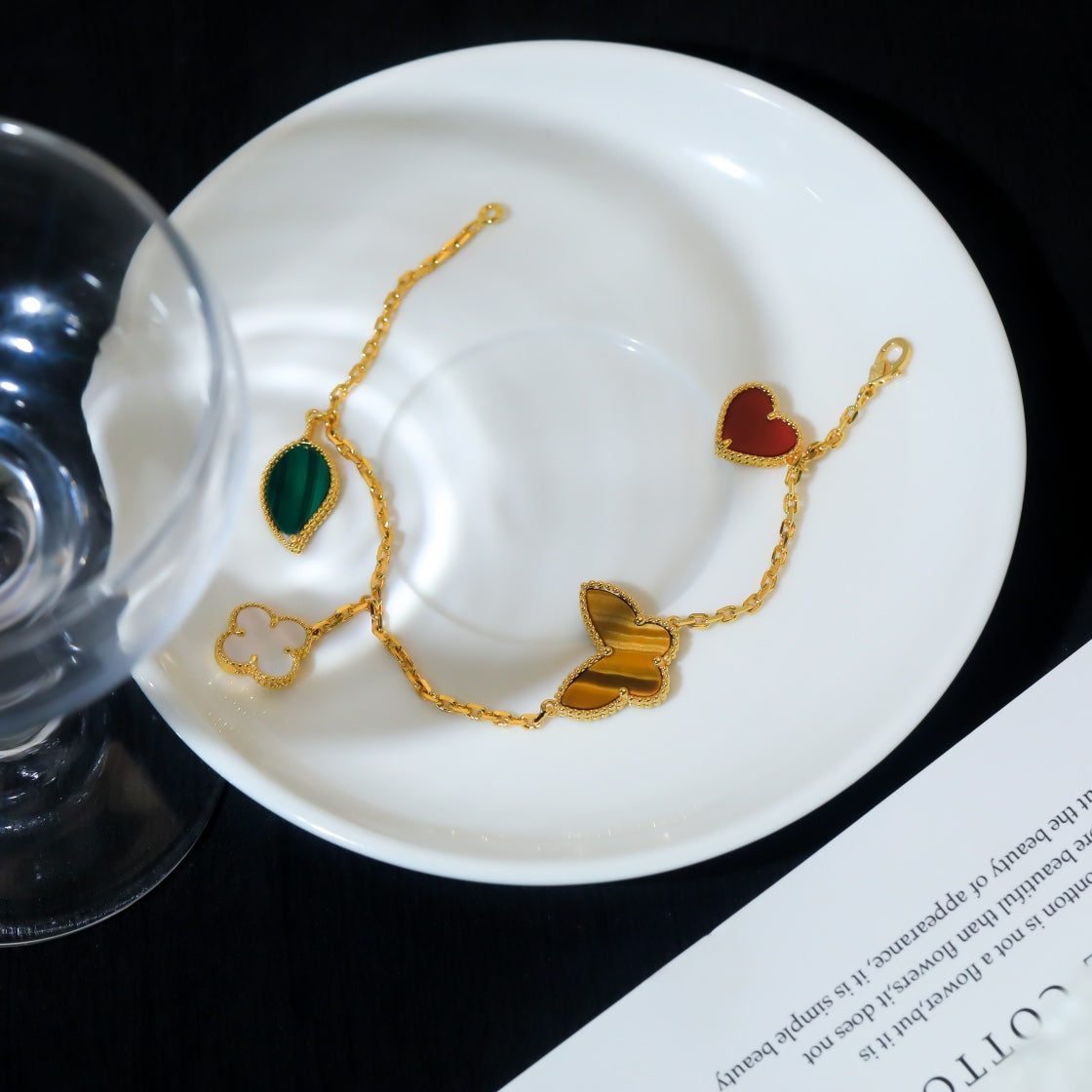 [⭐Veyra]Veyra SPRING 5 MOTIF GOLD BRACELET