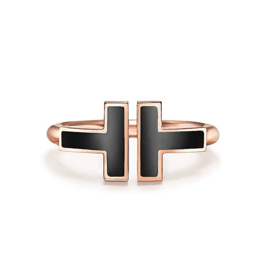 [⭐Veyra Jewels]T SMALL ONYX PINK GOLD RING