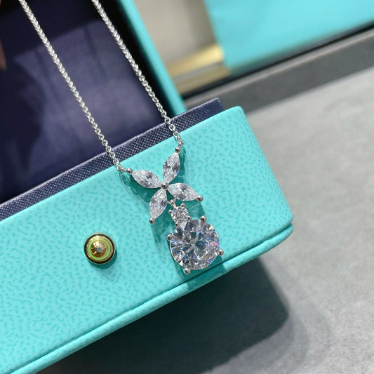 [⭐Veyra Jewels]VICTORIA PENDANT SILVER DIAMOND NECKLACE